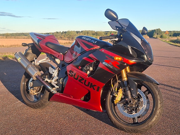 Suzuki GSX-R1000 5 of 7
