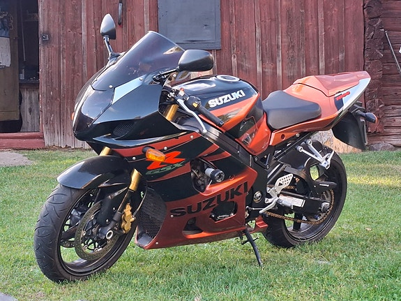 Suzuki GSX-R1000 2 of 7