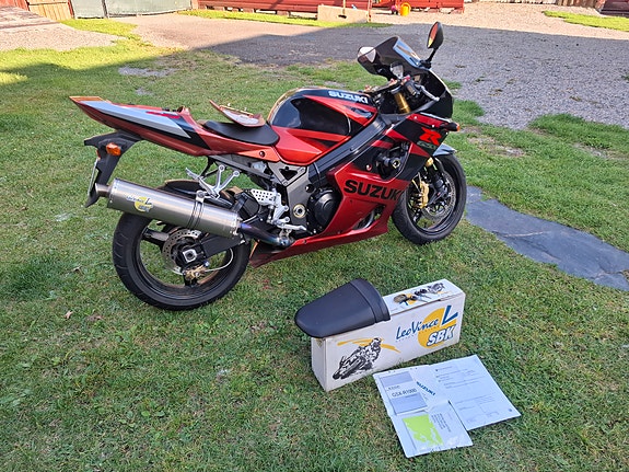 Suzuki GSX-R1000 4 of 7