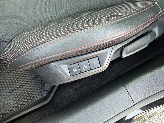 Peugeot 308 22 of 30
