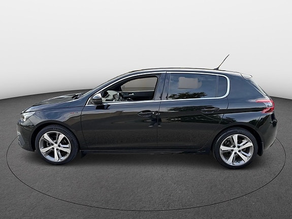 Peugeot 308 2 of 30