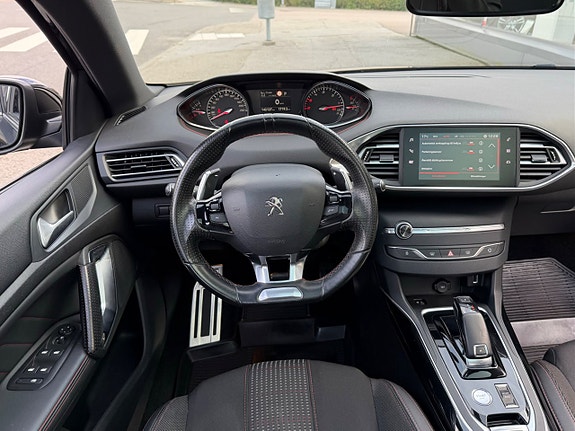Peugeot 308 11 of 30