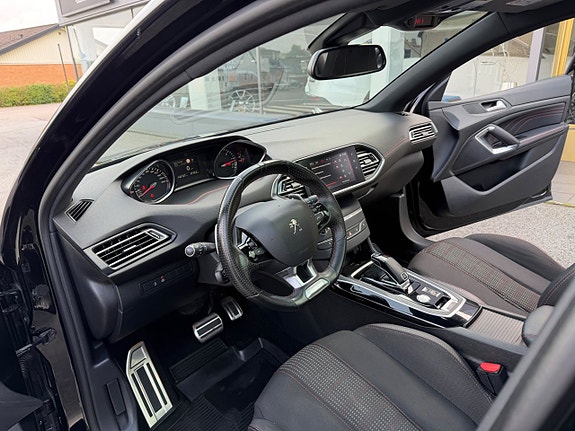 Peugeot 308 10 of 30