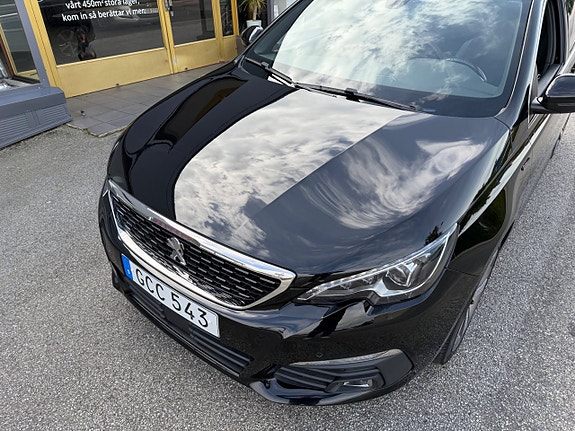 Peugeot 308 26 of 30