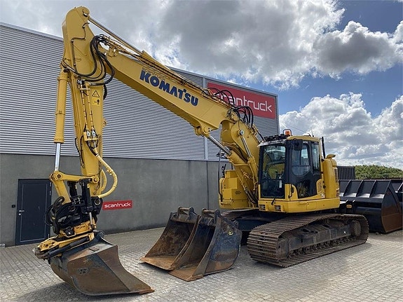 Komatsu PC228USLC-11