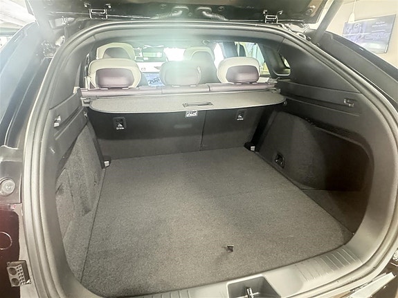 Mazda CX-6e 7 of 9