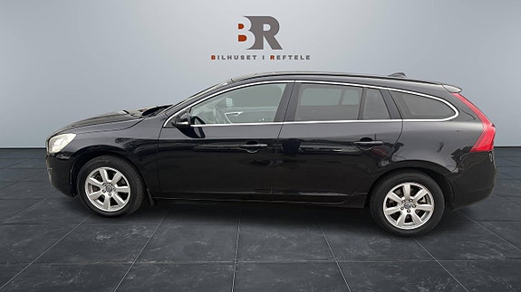 Volvo V60 8 of 16