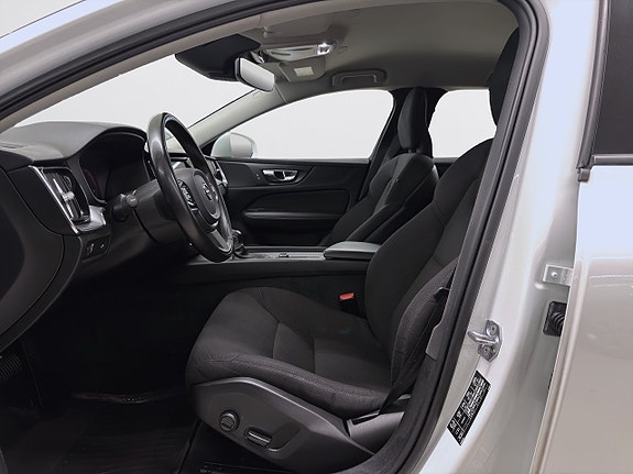 Volvo V60 7 of 18