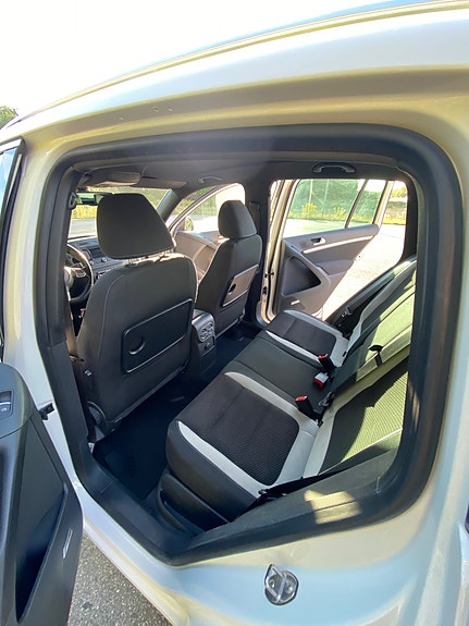 Volkswagen Tiguan 5 of 6