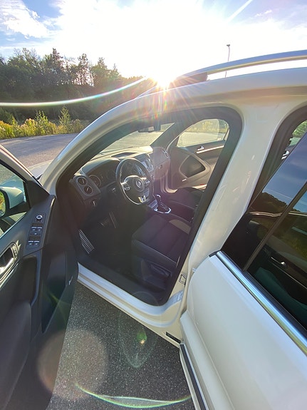 Volkswagen Tiguan 4 of 6