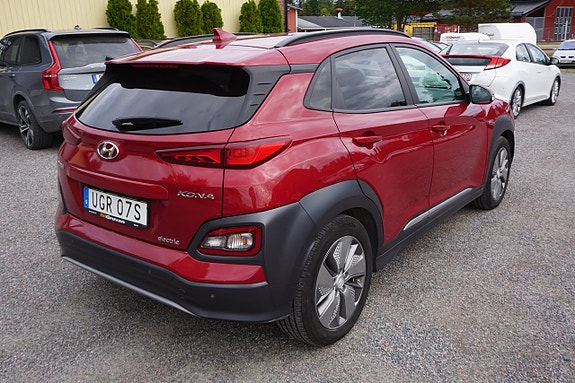 Hyundai Kona 2 of 6