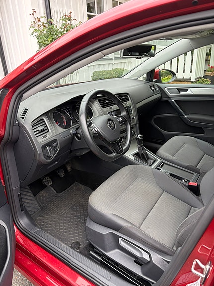 Volkswagen Golf VII 2 of 4