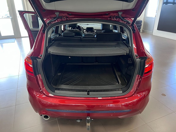 BMW 218i 12 of 18
