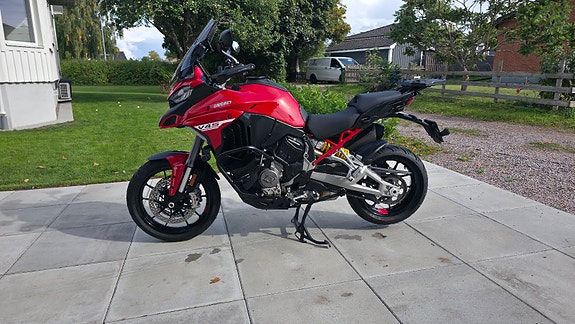 Ducati Multistrada V4S 2 of 5