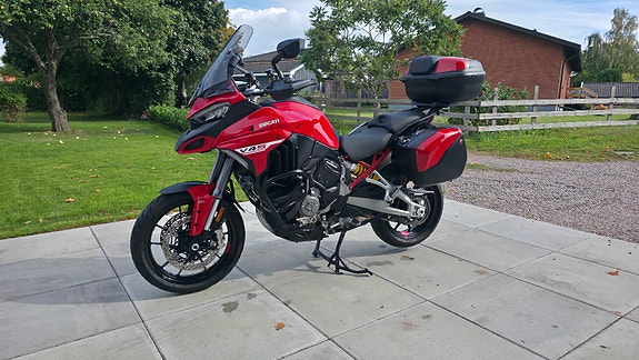 Ducati Multistrada V4S 3 of 5