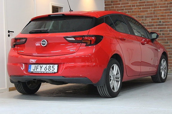 Opel Astra 8 of 14