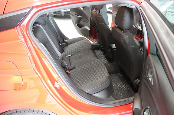 Opel Astra 12 of 14