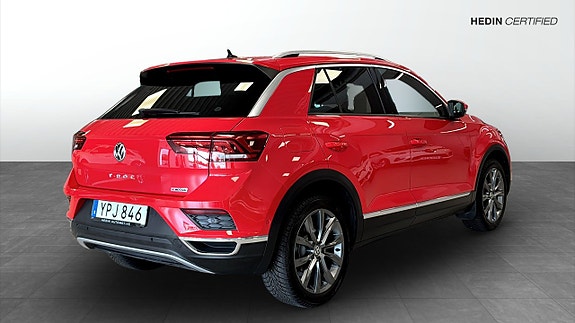 Volkswagen T-Roc 2 of 9