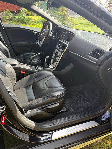 Volvo V40 Cross Country 7 of 8