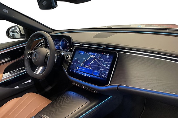 Mercedes-Benz E300 e 9 of 17