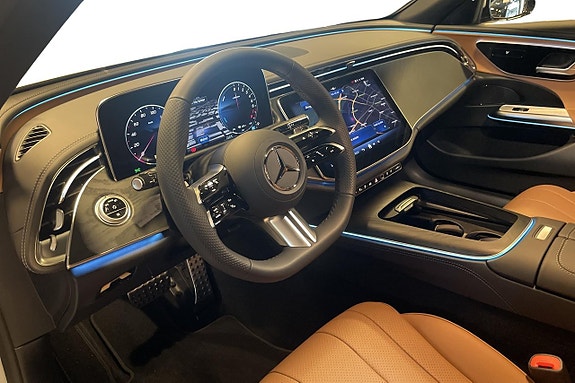 Mercedes-Benz E300 e 6 of 17