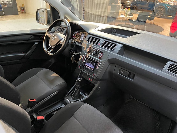 Volkswagen Caddy 8 of 11