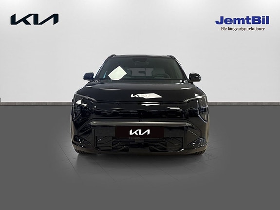Kia EV3 2 of 15