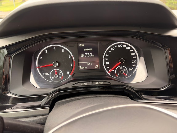 Volkswagen Polo 14 of 16