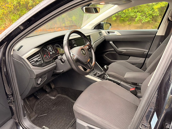 Volkswagen Polo 10 of 16