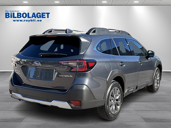 Subaru Outback 3 of 11