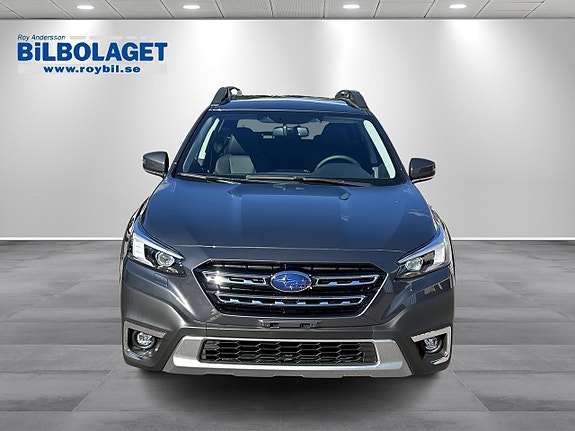 Subaru Outback 4 of 11