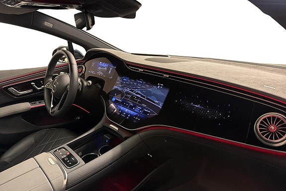 Mercedes-Benz EQS580 15 of 25