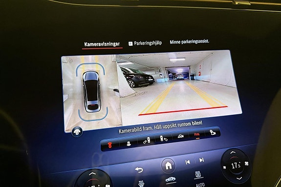 Mercedes-Benz EQS580 23 of 25