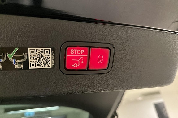 Mercedes-Benz EQS580 9 of 25