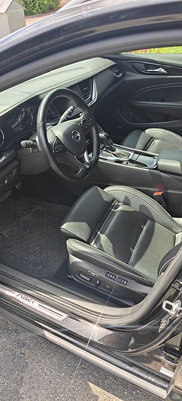 Opel Insignia 7 of 9