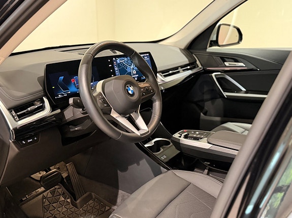 BMW X1 4 of 14