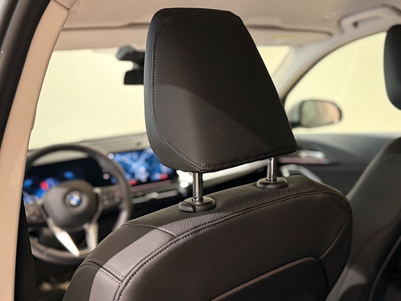 BMW X1 9 of 14