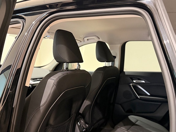 BMW X1 8 of 14