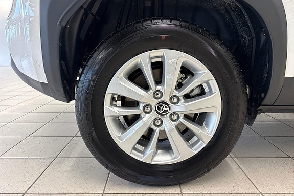 Toyota Yaris Cross 16 of 20