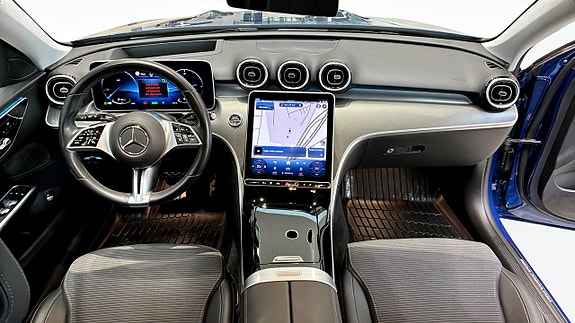 Mercedes-Benz C300 de 4 of 25