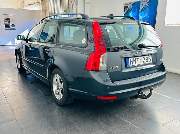 Volvo V50 5 of 14