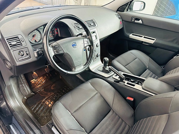 Volvo V50 8 of 14