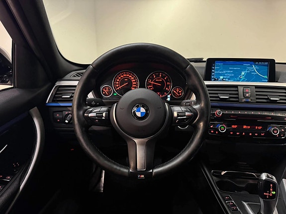BMW 320d 15 of 26