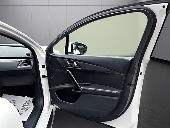 Peugeot 508 12 of 28