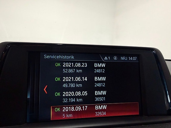 BMW 118d 10 of 12