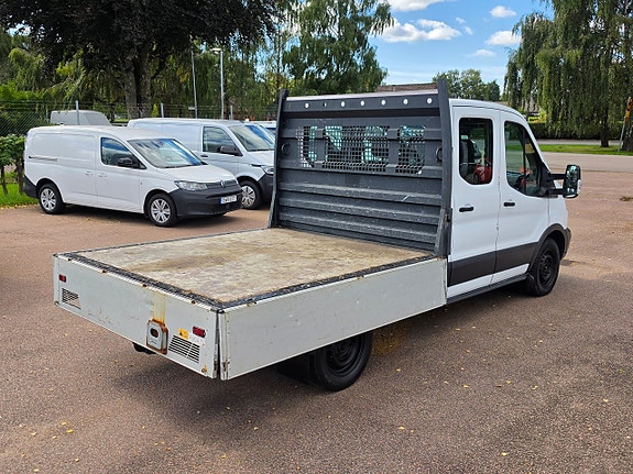 Ford Transit 9 of 13