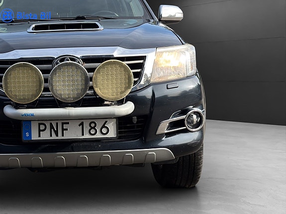 Toyota HiLux 6 of 19