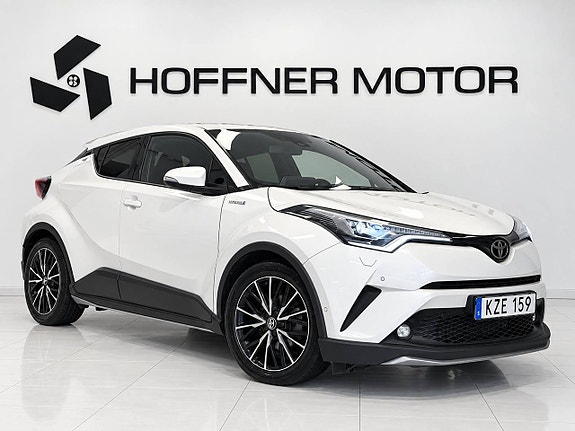 Toyota C-HR 3 of 15