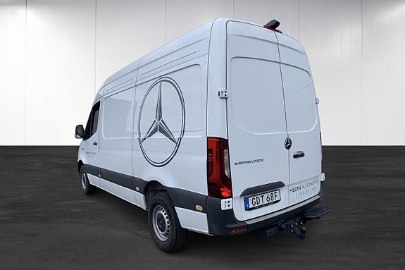 Mercedes-Benz Sprinter 208 6 of 15
