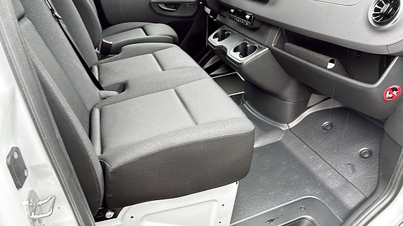Mercedes-Benz Sprinter 208 10 of 15